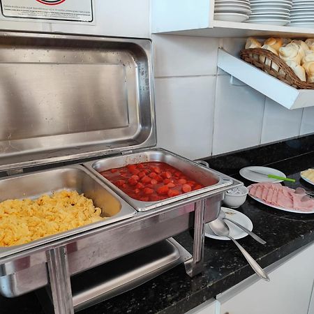 Vila Do Tombo Hotel Гуаружа Екстериор снимка